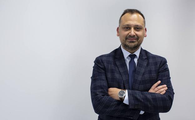 Enrique San Norberto: «Los trombos por las vacunas del covid son rarísimos y tienen tratamiento»