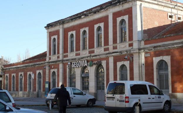 La Asociación de Amigos del Ferrocarril apuesta por el centro logístico de transporte de mercancías