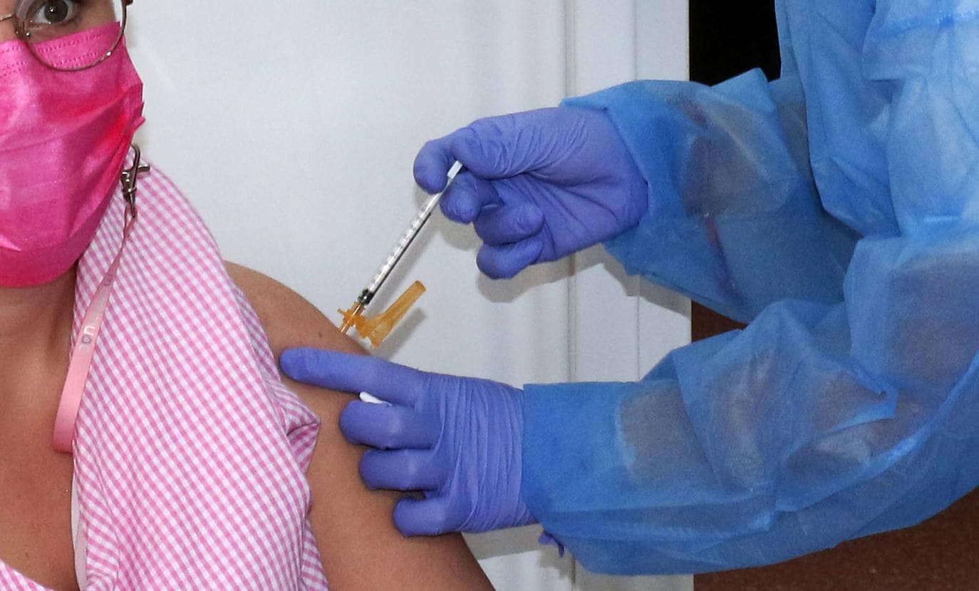 Los vecinos de nueve municipios segovianos, llamados este jueves a la vacunación en Arévalo