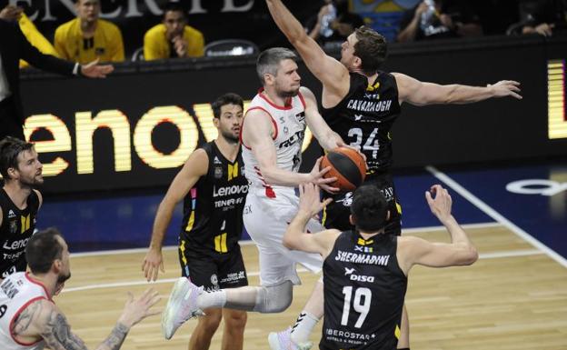 La pandemia retrasa el final de la fase regular de la Liga ACB