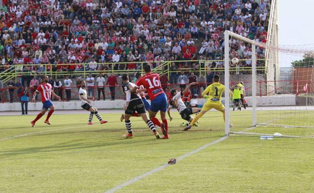 Extremadura acogerá las eliminatorias por el ascenso a Segunda División