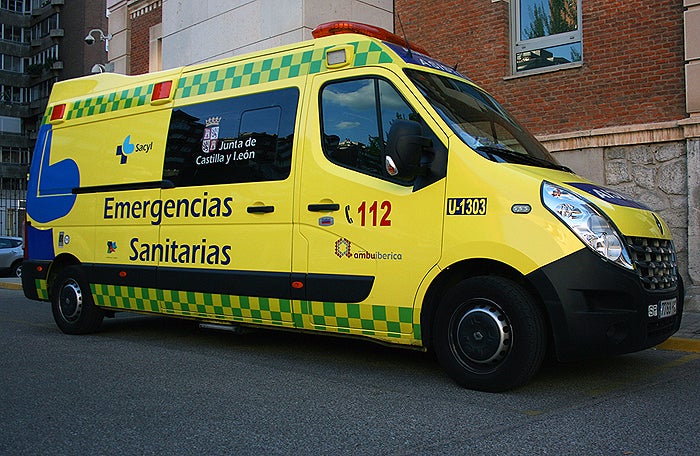 Tres jóvenes heridos tras la salida de un vehículo de la carretera en Wamba