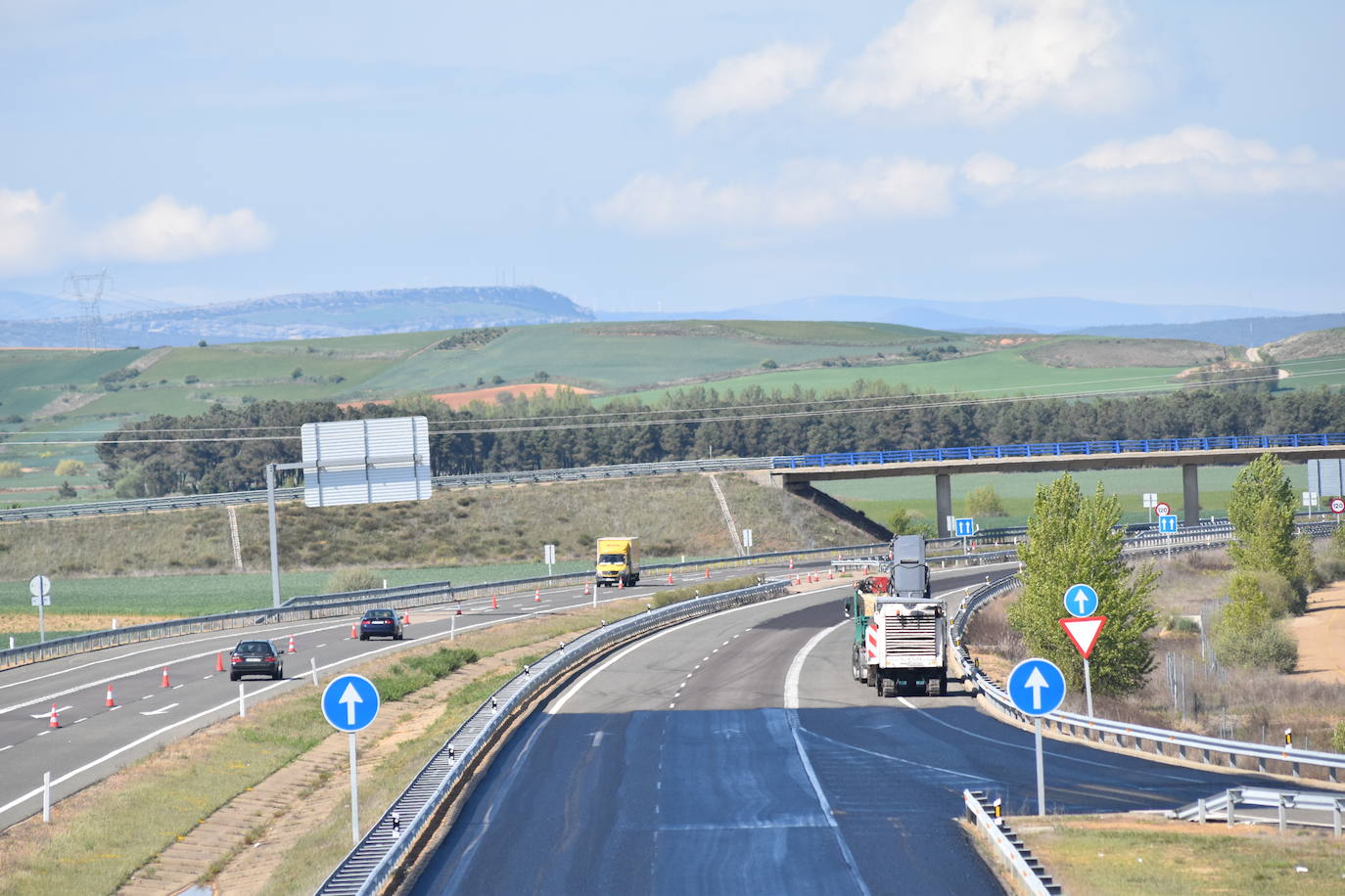 Comienzan las obras de reparación de 11 kilómetros de la autovía de Palencia a Cantabria