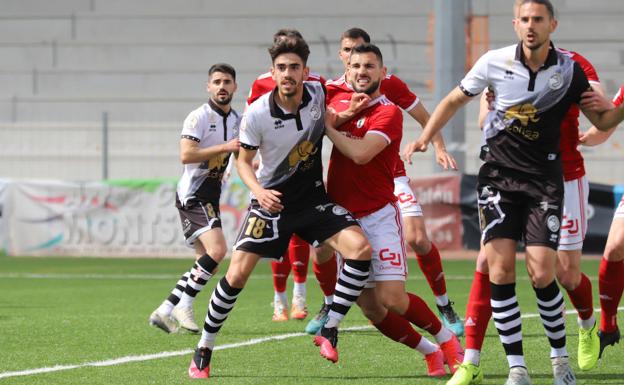 Lamadrid: «Lo tenemos en la mano, el play-off no se le puede escapar a Unionistas CF»