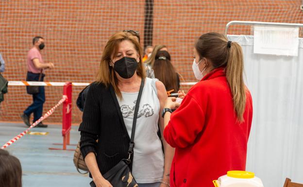 2.127 palentinos de 61 y 66 años se acercan a la inmunización