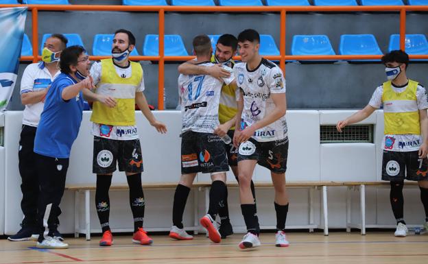 Derbi en Guijuelo entre el Alhambra y el FS Salamanca Unionistas