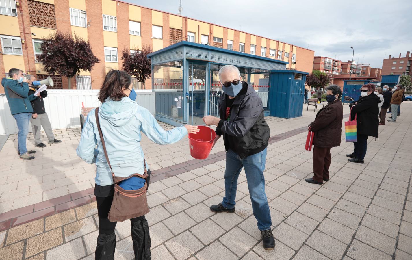 Vecinos de La Victoria denuncian el abandono del aparcamiento del barrio
