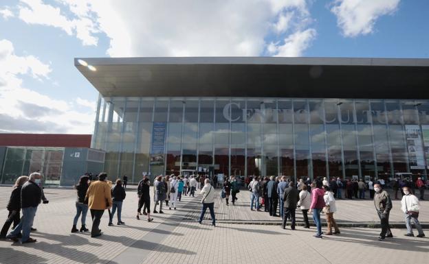 La Junta vacuna a los trabajadores de la Consejería de Sanidad de todas las edades