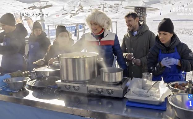 León brilla sobre la nieve en una prueba que dejó «helados» a los concursantes de MasterChef