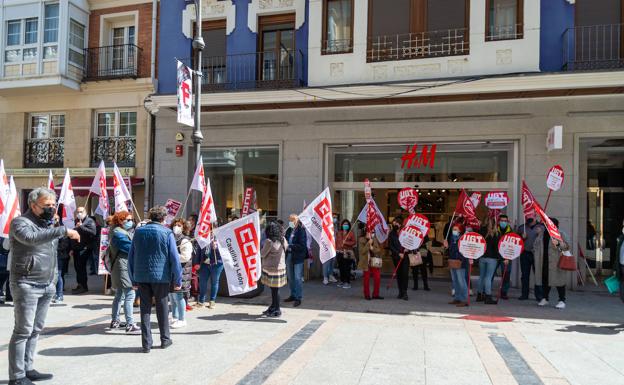 Las trabajadoras de H&M harán dos días de huelga en contra de los despidos