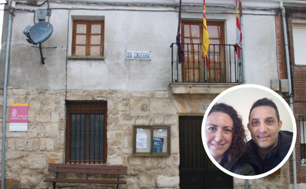 La familia elegida entre más de dos mil ya conoce su nuevo hogar en Tabanera