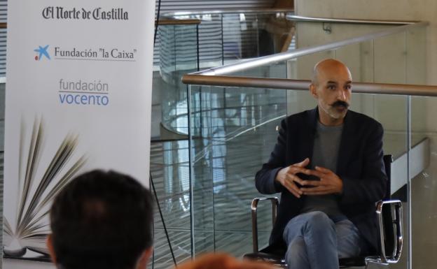 Jesús Carrasco: «Para los hombres ya es un asunto ineludible asumir, reconocer y ejercer los cuidados»