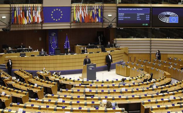 El Parlamento Europeo remarca el distanciamiento de Turquía