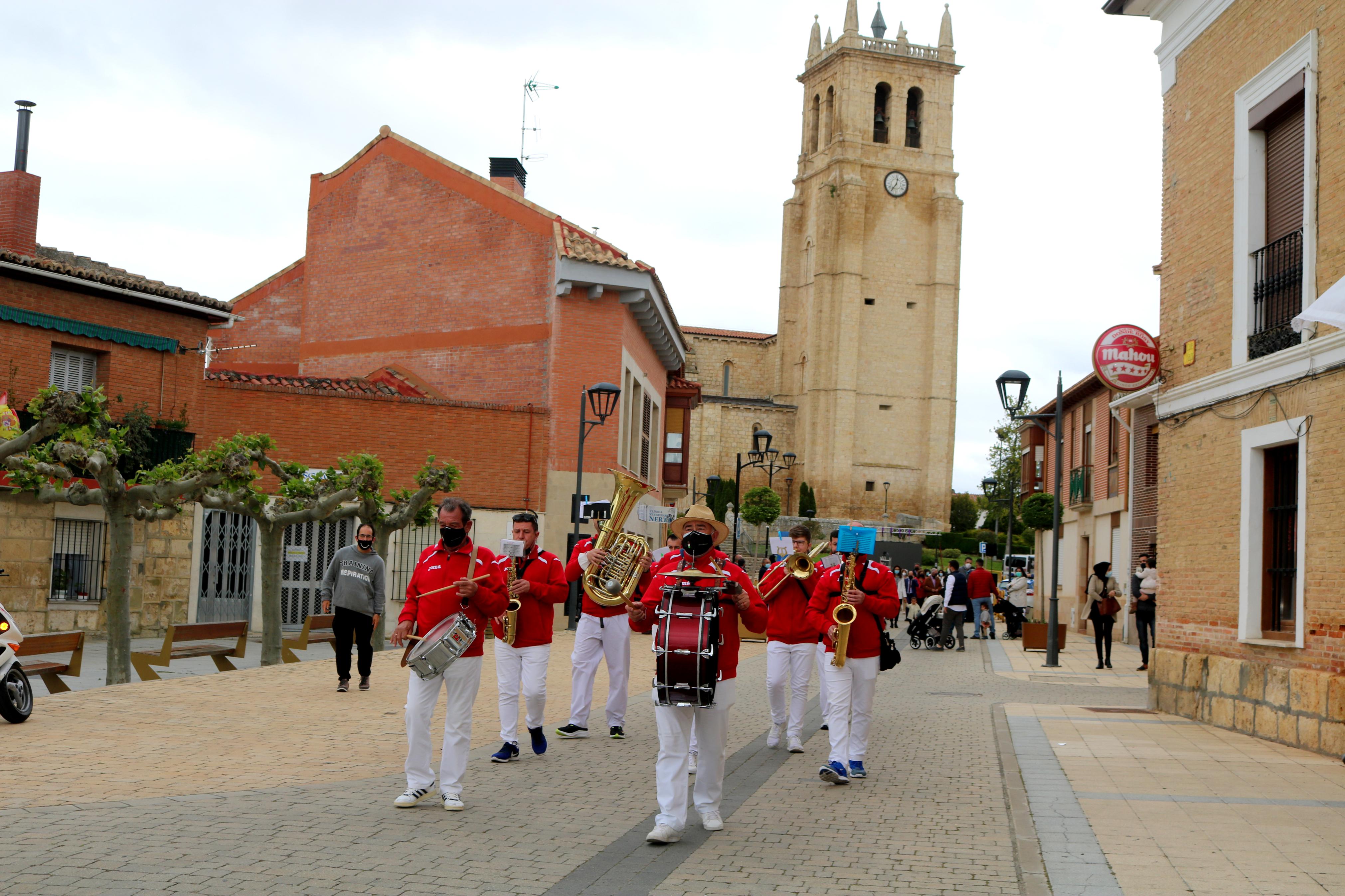 Villamuriel de Cerrato honra a la Virgen del Milagro