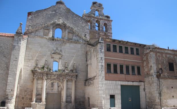 El Ayuntamiento de Cuéllar adquirirá el claustro y la huerta de San Francisco para construir un auditorio