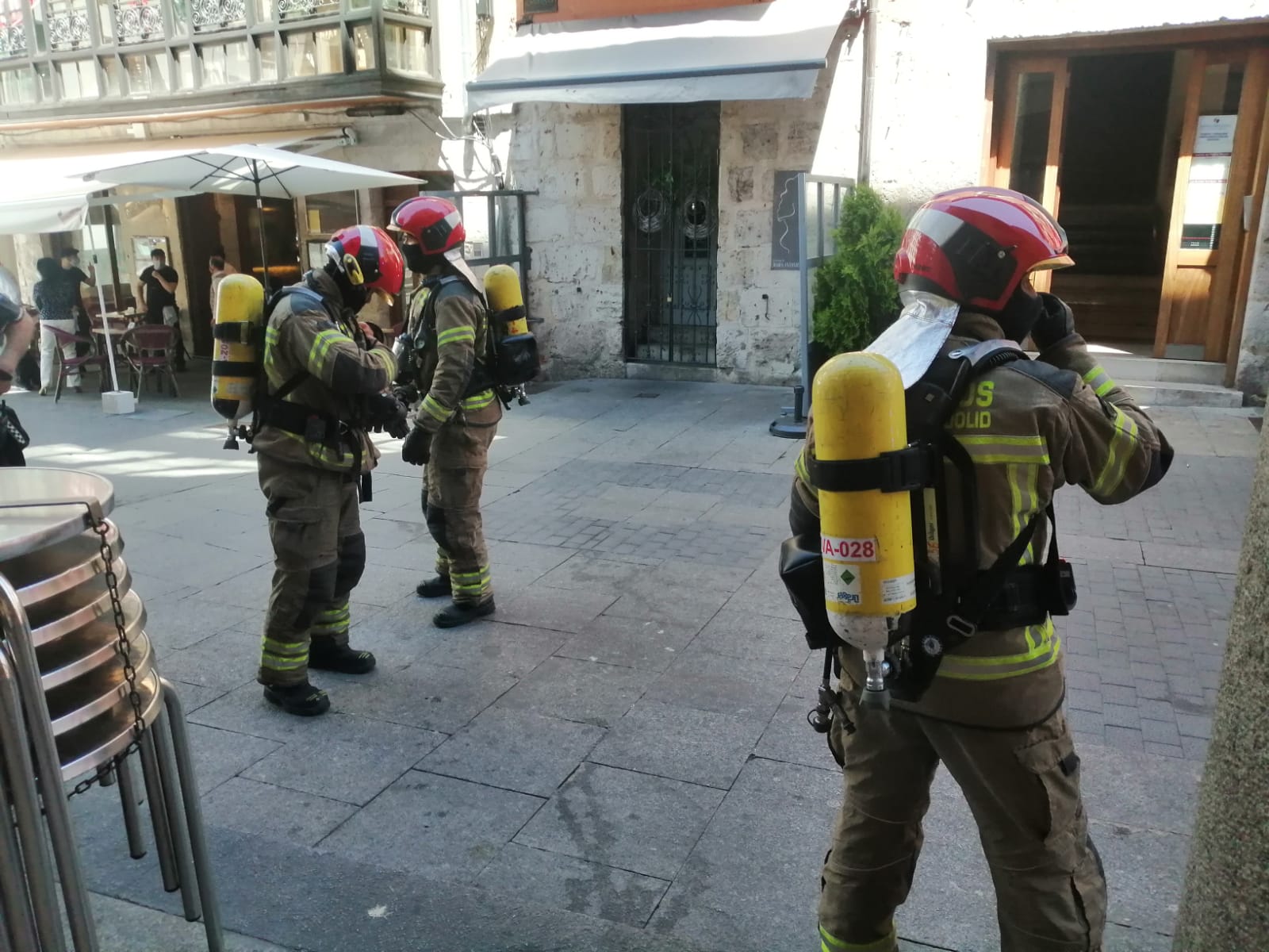 Un pequeño fuego en el bar Vino Tinto de Valladolid requiere la actuación de los bomberos