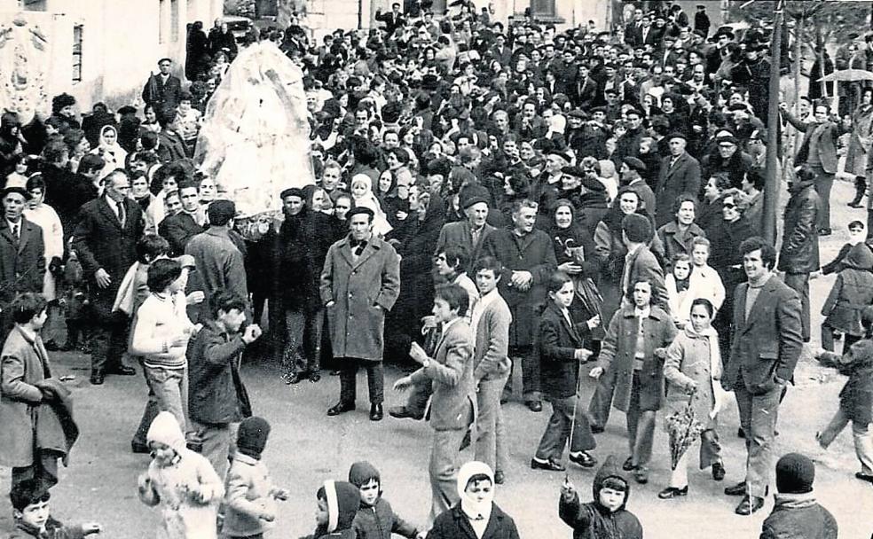 La procesión que duró mes y medio