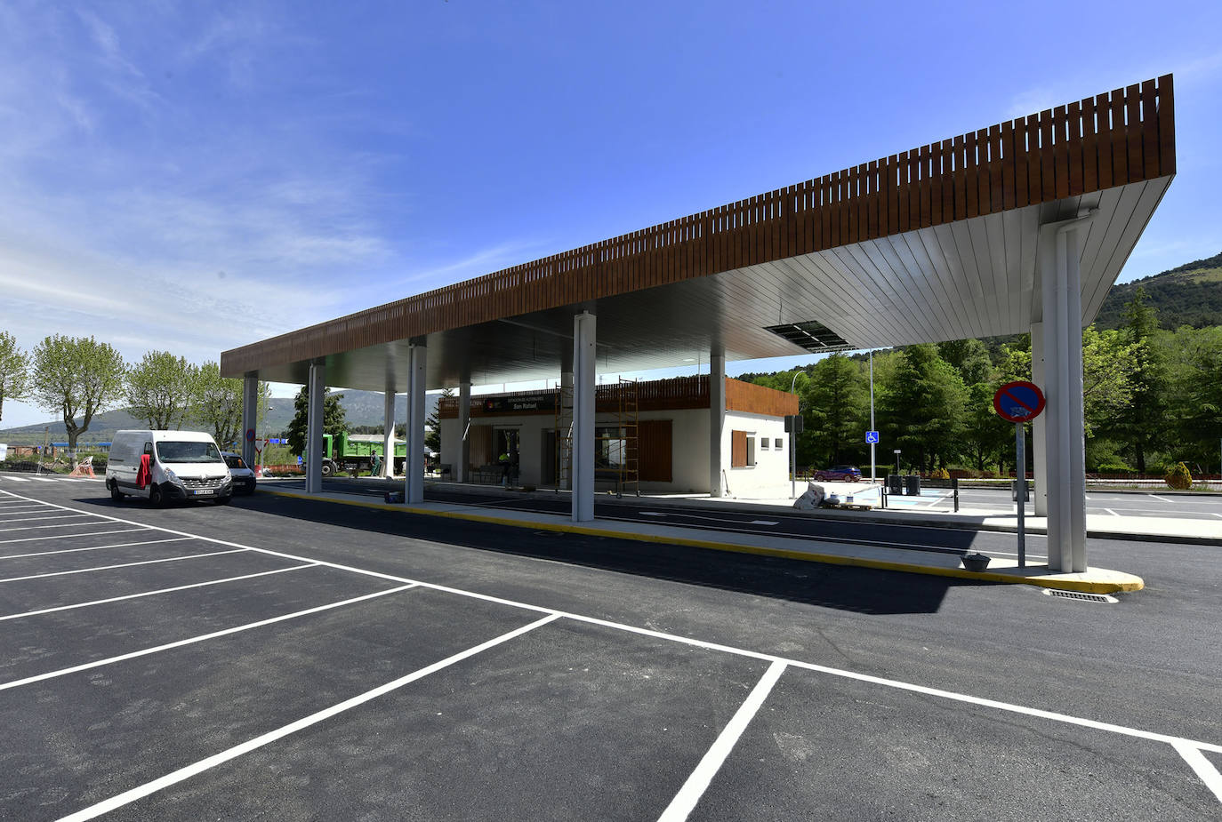 Concluyen las obras de remodelación de la estación de autobuses de San Rafael