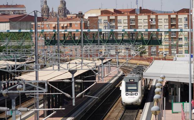 El PSOE también reclama a Renfe la «recuperación y ampliación» de los servicios ferroviarios en la provincia de Salamanca