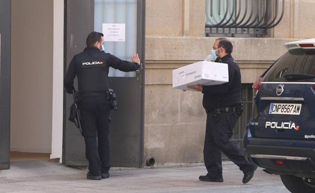 Los policías intervinieron veinte móviles de los responsables de los tres clubes de los Carrancho