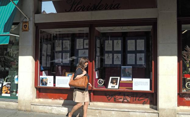 Una exposición muestra antes de su cesión al Archivo de Valladolid los bocetos de andas de varias cofradías