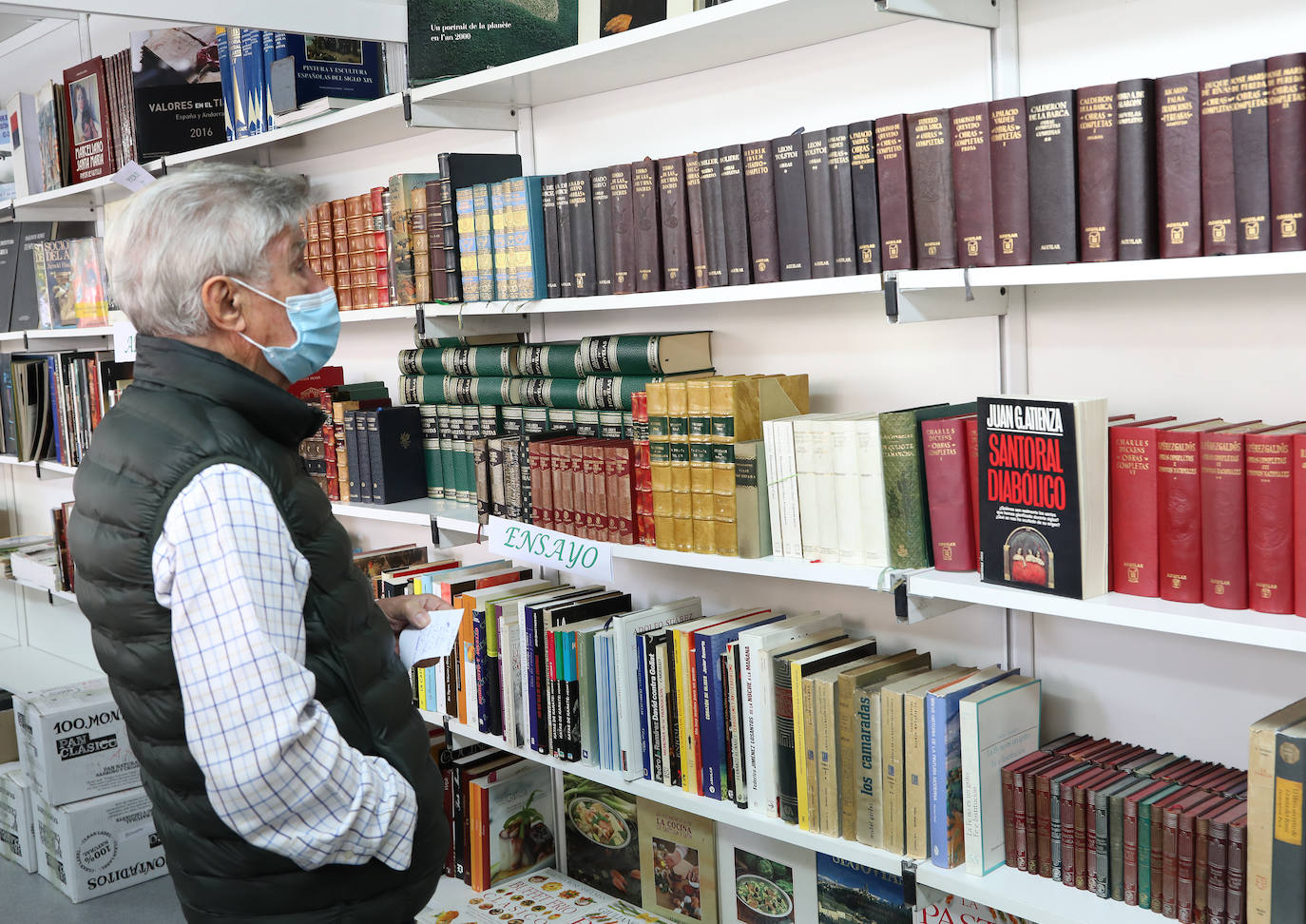 Vuelve la Feria del Libro Viejo y de Ocasión al parque del Salón