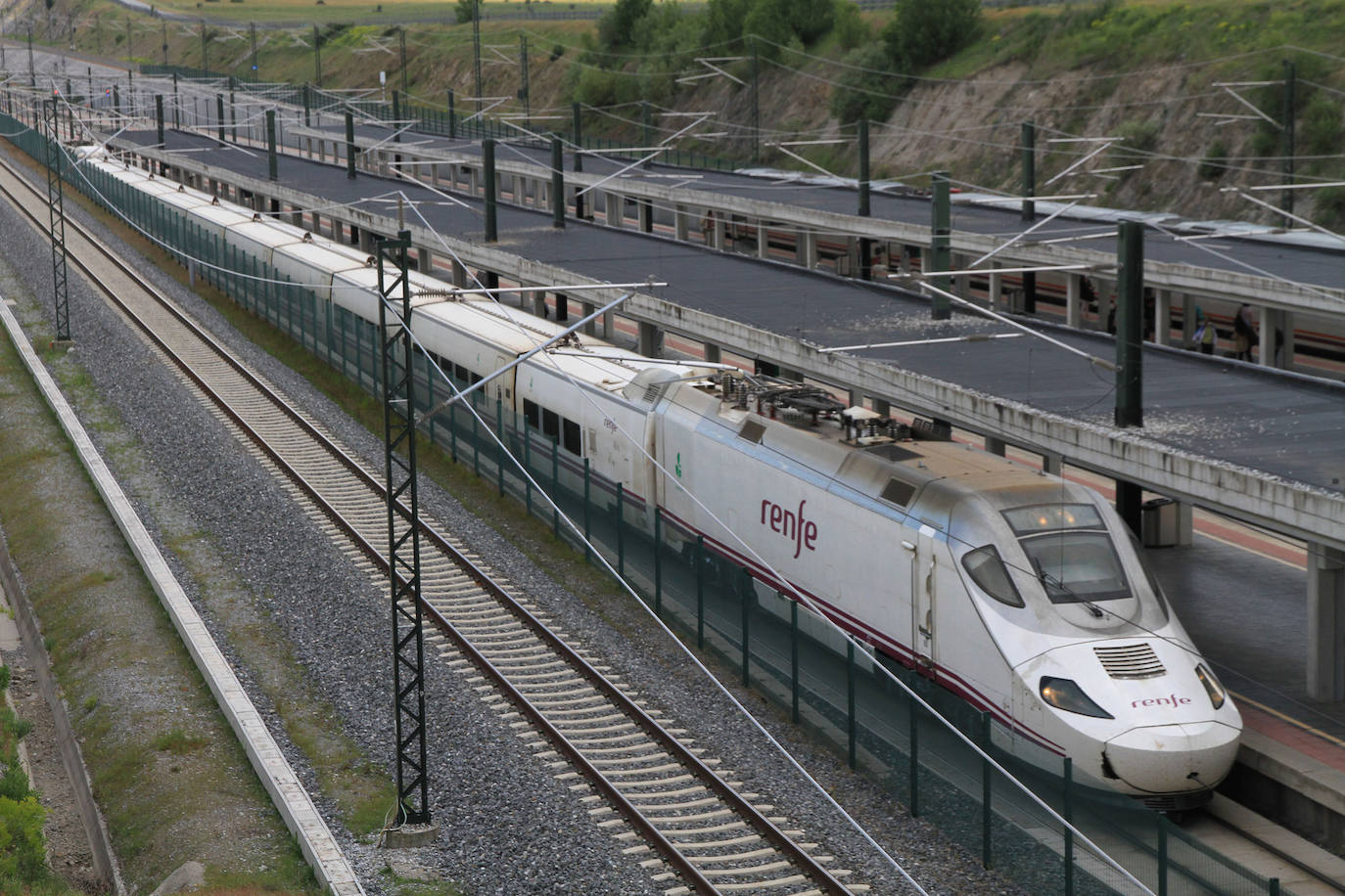 Renfe recupera 24 servicios Avant entre Valladolid, Segovia y Madrid