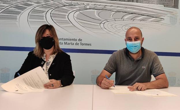 Santa Marta firma un convenio para ofrecer descuentos a los menores con problemas de visión