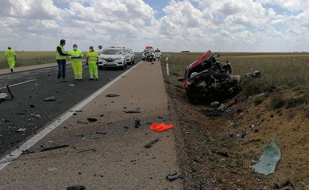 El atestado recoge que el médico de Medina invadió el carril contrario en una recta de la N-601 con su coche