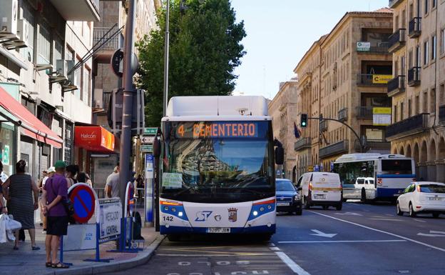 Salamanca recibe 1,8 millones de euros para compensar la caída de ingresos del bus urbano