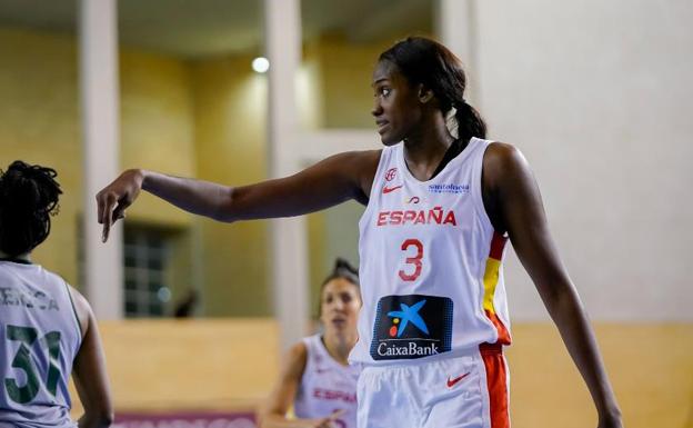 Nogaye Lo, reciente fichaje del CB Avenida, deja la concentración de España por una contusión en la rodilla