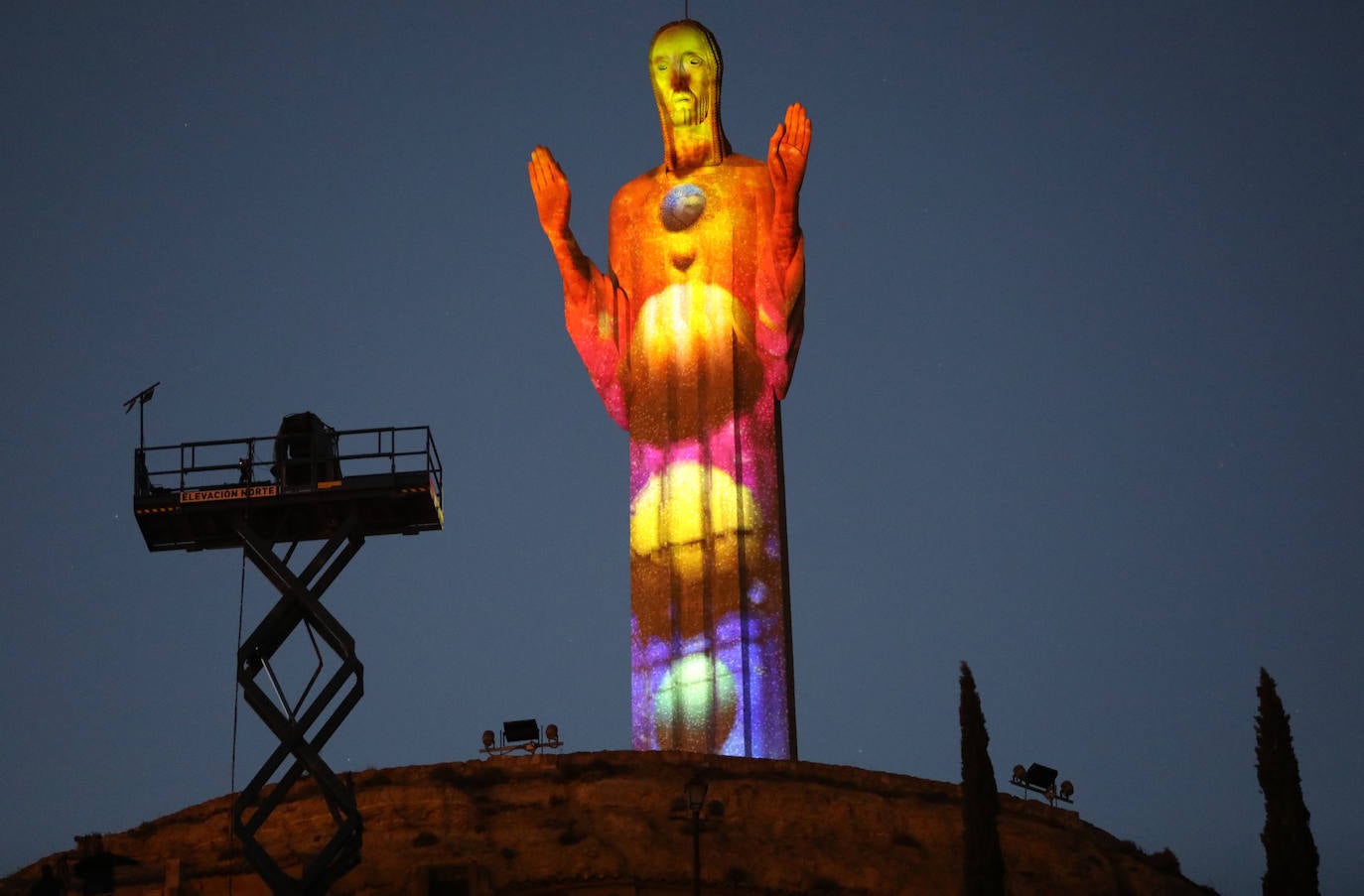 El Cristo del Otero más original y moderno a sus 90 años