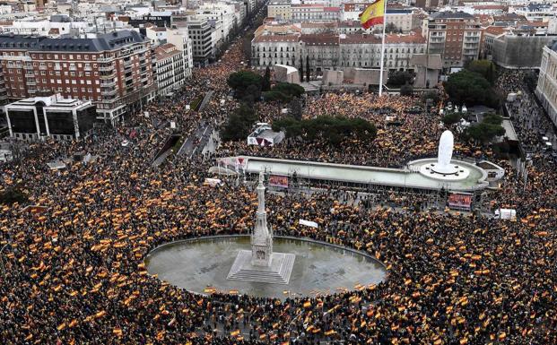 Colón, levántate brava