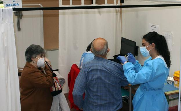 Sanidad flexibiliza la vacunación en la provincia y permite a la zona de La Sierra acudir a Cantalejo