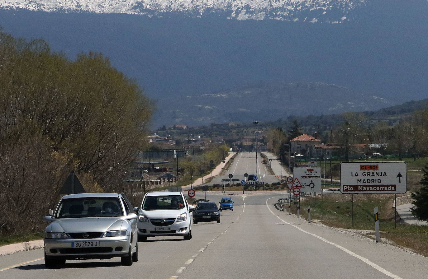 Fomento anuncia 2,7 millones para acondicionar la carretera de La Granja