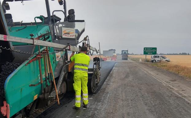 La Junta reabre el tramo cortado en la CL-610 en Rágama diez días antes del plazo previsto