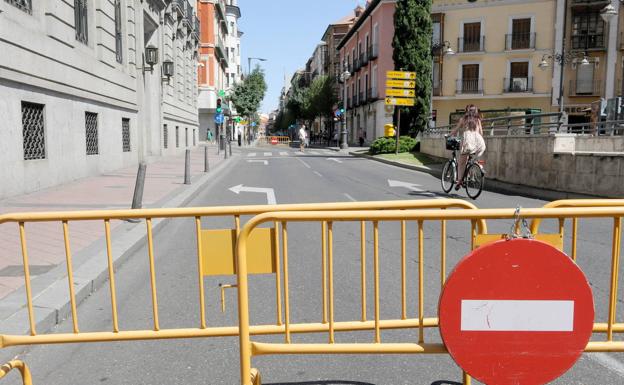 Valladolid multará en 2023 a los coches que entren en el centro sin la etiqueta ambiental de la DGT