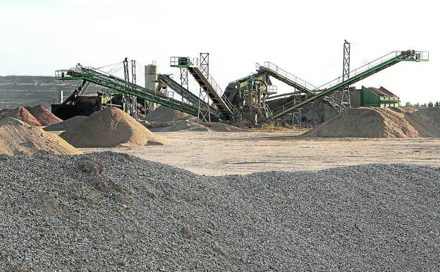 Les piden ocho años de cárcel por administración desleal en una gravera de Torquemada