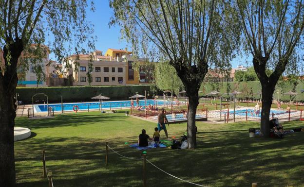El Ayuntamiento de Carbajosa ofrecerá abonos familiares para las piscinas municipales