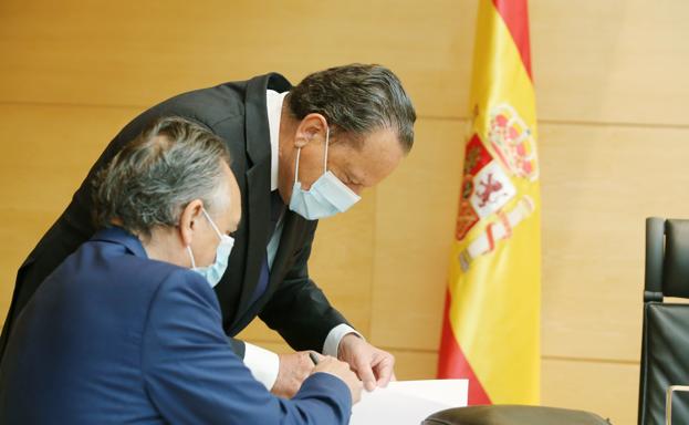 La Junta incumple el compromiso de favorecer en sus contratos a empresas socialmente responsables