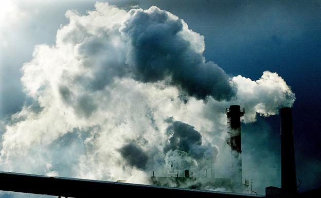 España reduce las emisiones de CO2 por debajo de los niveles de 1990