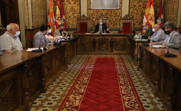 La Diputación instará a la Junta de nuevo para abrir los consultorios de los pueblos