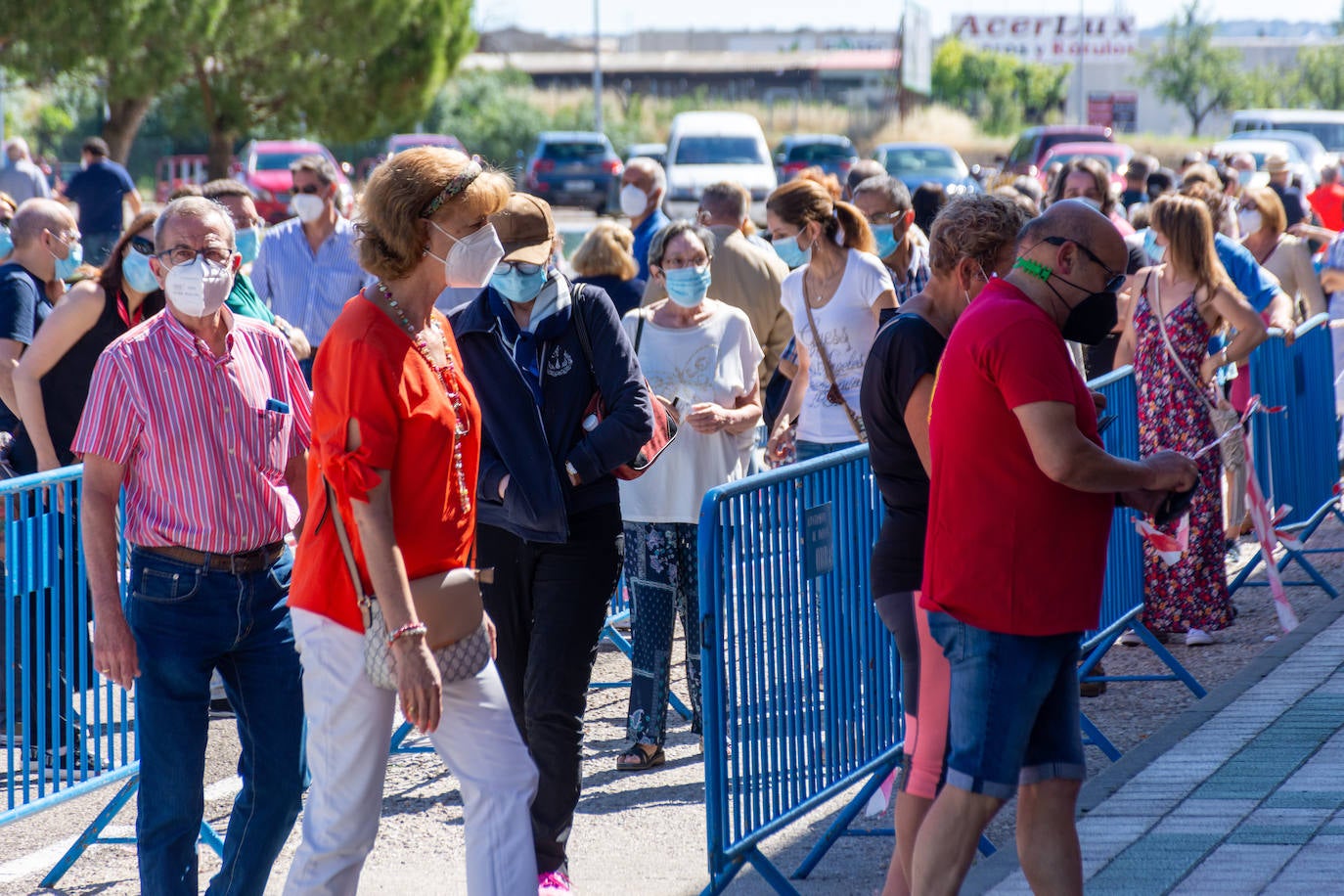 Renault cita a los empleados de 30 a 37 años a vacunarse este jueves en Palencia y Valladolid