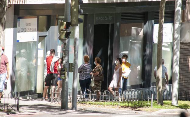 La edad media de los infectados por la covid en Segovia baja a 26 años