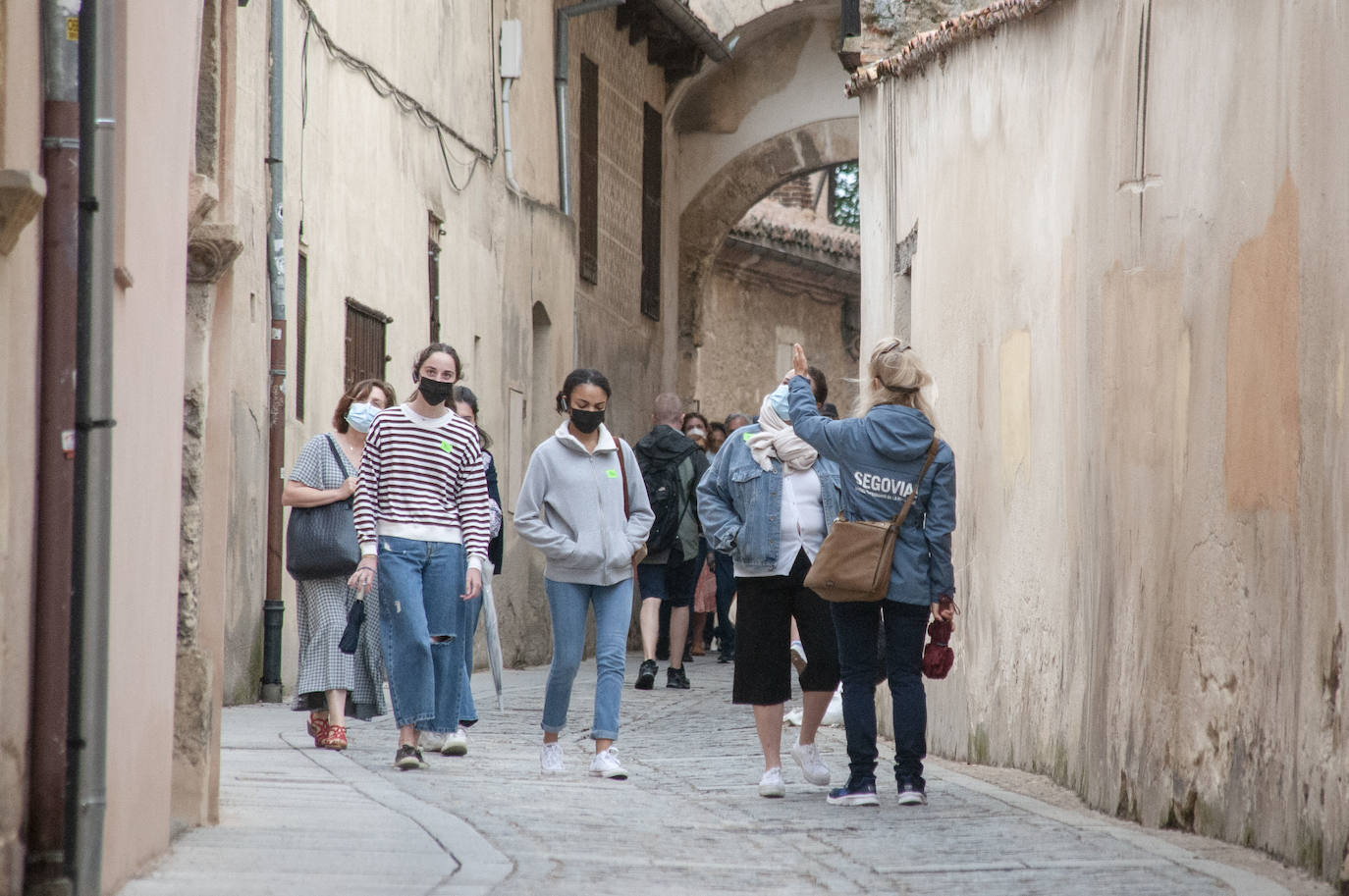 El Ayuntamiento de Segovia descarta por el momento el cobro de una tasa turística a los visitantes