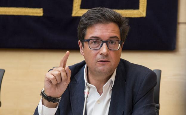 Pedro Sánchez llama a Óscar López, exsecretario del PSOE de Castilla y León, para sustituir a Iván Redondo