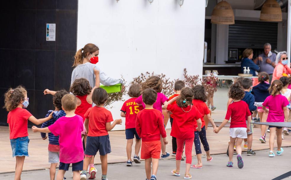 La alegría vuelve a los campamentos de verano en Palencia