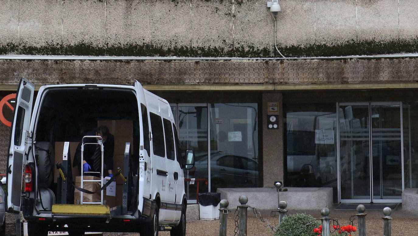 Cuatro enfermeras por la mañana, dos por la tarde y una por la noche para 228 usuarios en la Residencia Asistida