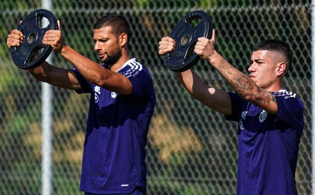 Joaquín no duda: «El tiempo que esté aquí voy a ir a muerte con el club»