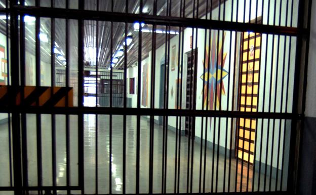 Aíslan a un recluso por propinar un puñetazo a un funcionario de la prisión provincial de Valladolid